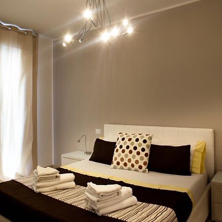 Casa Mia Apartment Desenzano del Garda Bagian luar foto
