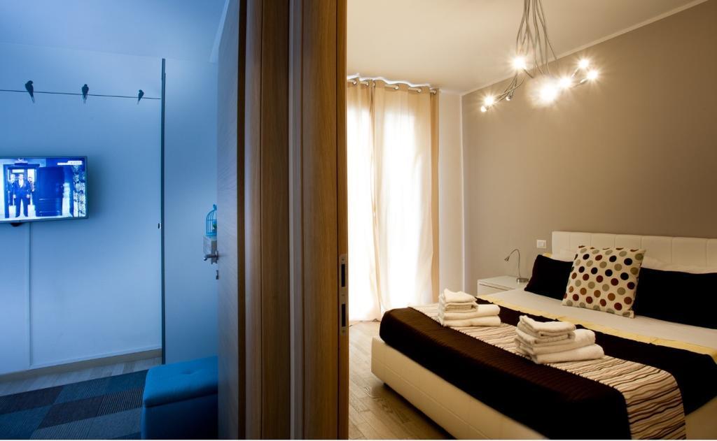 Casa Mia Apartment Desenzano del Garda Bagian luar foto
