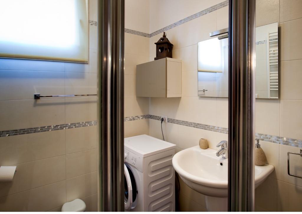 Casa Mia Apartment Desenzano del Garda Bagian luar foto