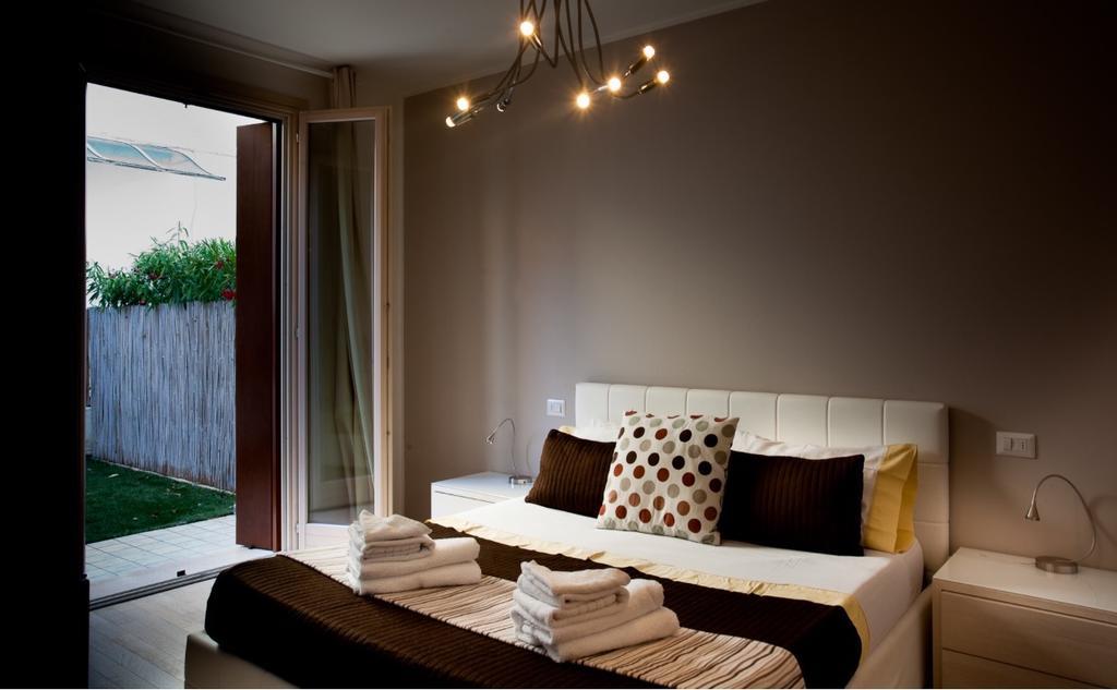 Casa Mia Apartment Desenzano del Garda Bagian luar foto